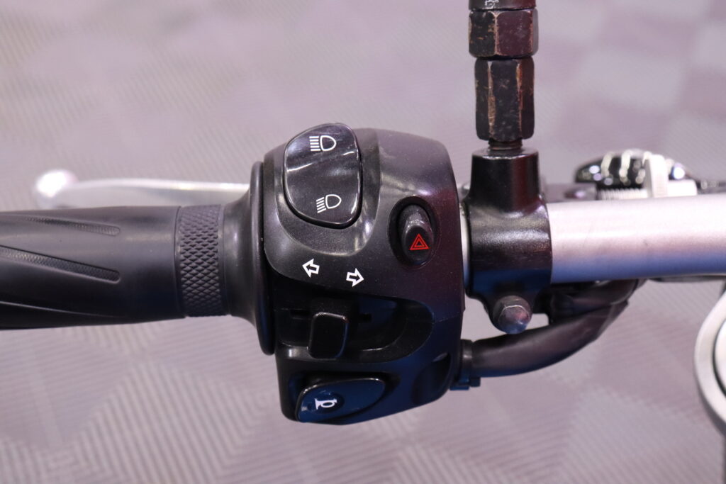 Yamaha - FZ1-N - // G.P.R Slipari / Huoltokirja / Nopea kotiintoimitus alk. 99e! // Yamaha - FZ1-N - // G.P.R Slipari / Huoltokirja / Nopea kotiintoimitus alk. 99e! // - Moottoripyörä