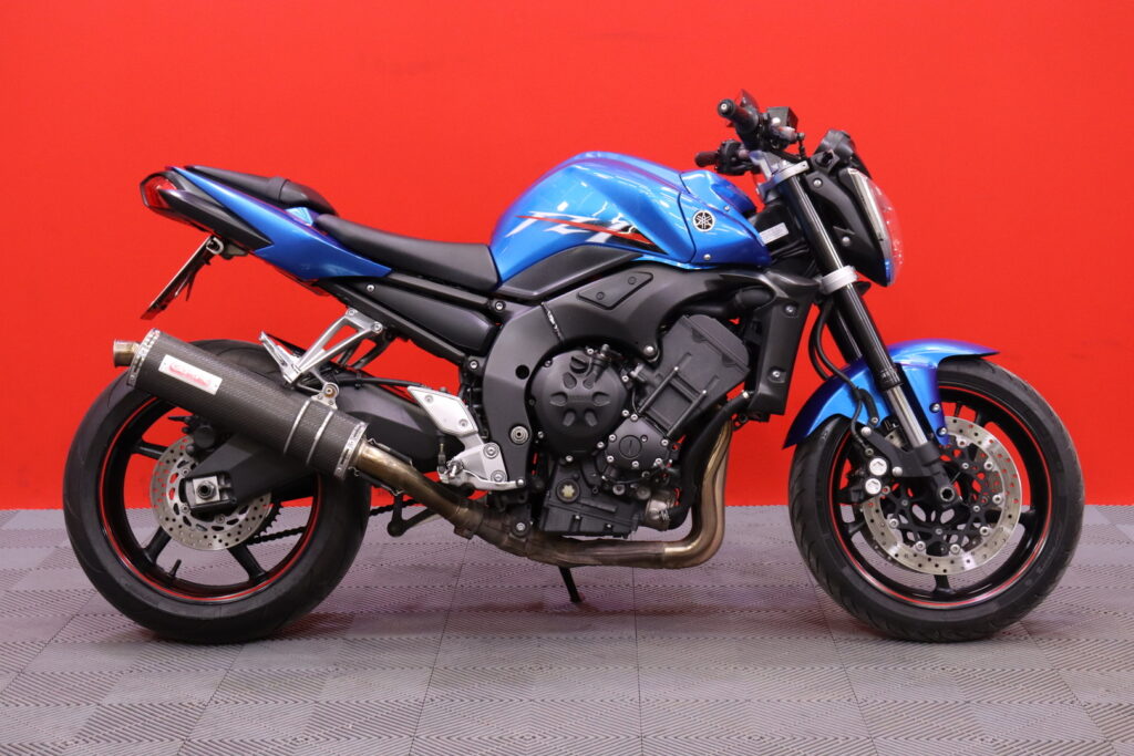 Yamaha - FZ1-N - // G.P.R Slipari / Huoltokirja / Nopea kotiintoimitus alk. 99e! // Yamaha - FZ1-N - // G.P.R Slipari / Huoltokirja / Nopea kotiintoimitus alk. 99e! // - Moottoripyörä