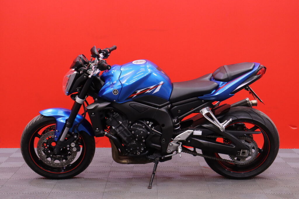 Yamaha - FZ1-N - // G.P.R Slipari / Huoltokirja / Nopea kotiintoimitus alk. 99e! // Yamaha - FZ1-N - // G.P.R Slipari / Huoltokirja / Nopea kotiintoimitus alk. 99e! // - Moottoripyörä