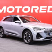 Audi - e-tron - Edition S line 55 quattro // ACC / Matrix / 360° / Ilmajousitus / B&O / Panorama / Nahka-Alcantara / Muistipenkki / - Maastoauto