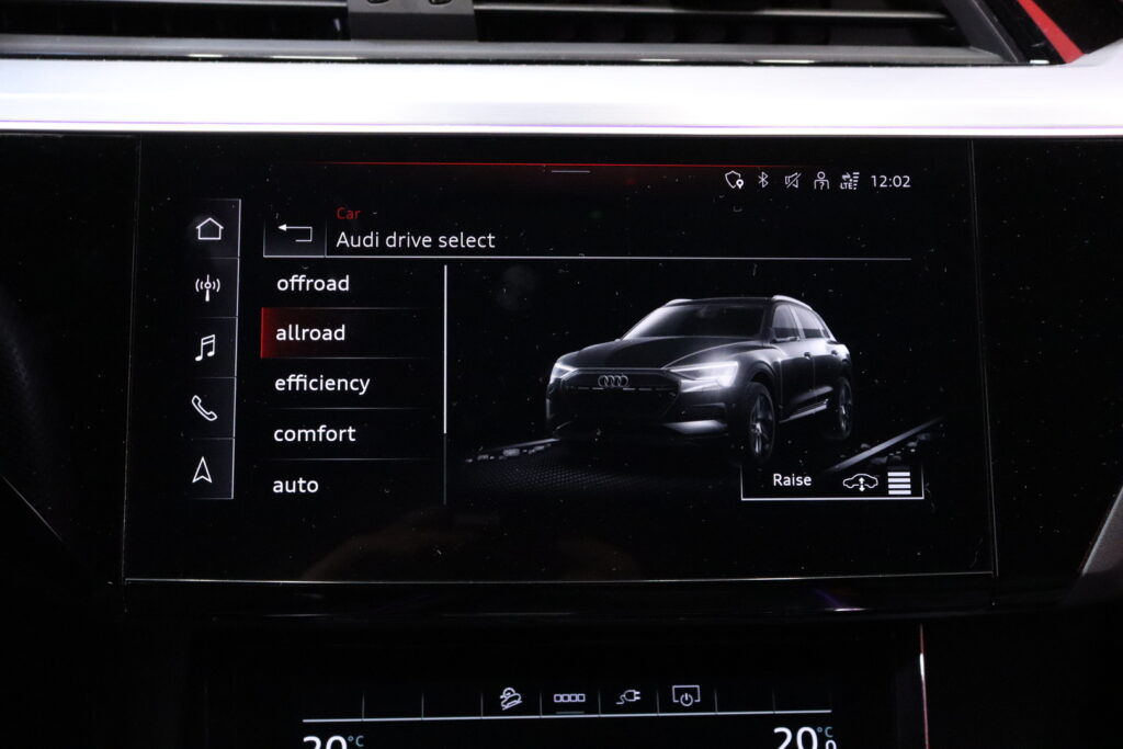 tuotekuva-Audi-e-tron-KVX-761-2025-11-14-131102-27 tuotekuva-Audi-e-tron-KVX-761-2025-11-14-131102-27