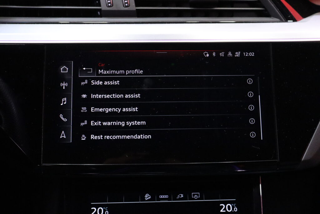 tuotekuva-Audi-e-tron-KVX-761-2025-11-14-131102-29 tuotekuva-Audi-e-tron-KVX-761-2025-11-14-131102-29