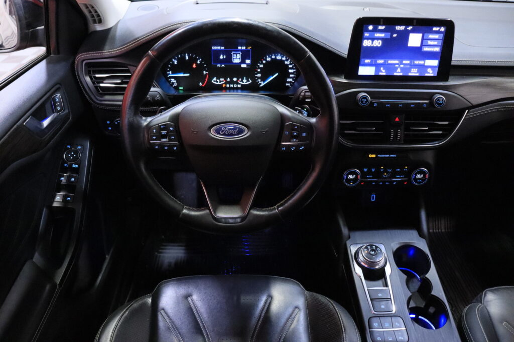 Ford - Focus - 2,0 TDCi EcoBlue 150hv A8 Vignale Wagon Ford - Focus - 2,0 TDCi EcoBlue 150hv A8 Vignale Wagon - Farmari