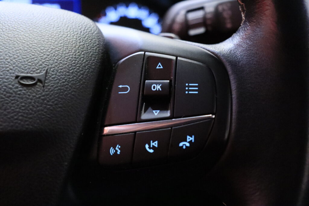 tuotekuva-Ford-Focus-GNY-840-2026-01-16-112502-17 tuotekuva-Ford-Focus-GNY-840-2026-01-16-112502-17