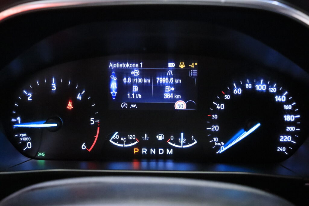 tuotekuva-Ford-Focus-GNY-840-2026-01-16-112502-18 tuotekuva-Ford-Focus-GNY-840-2026-01-16-112502-18