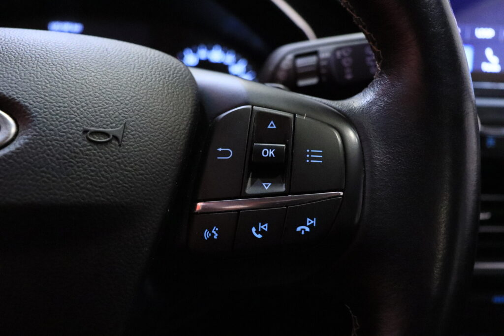 tuotekuva-Ford-Focus-GNY-840-2026-01-16-112502-22 tuotekuva-Ford-Focus-GNY-840-2026-01-16-112502-22