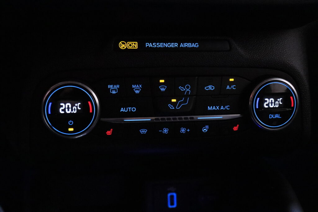 tuotekuva-Ford-Focus-GNY-840-2026-01-16-112502-28 tuotekuva-Ford-Focus-GNY-840-2026-01-16-112502-28