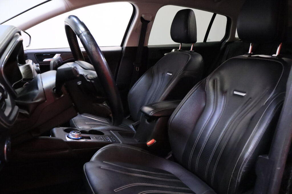 Ford - Focus - 2,0 TDCi EcoBlue 150hv A8 Vignale Wagon Ford - Focus - 2,0 TDCi EcoBlue 150hv A8 Vignale Wagon - Farmari