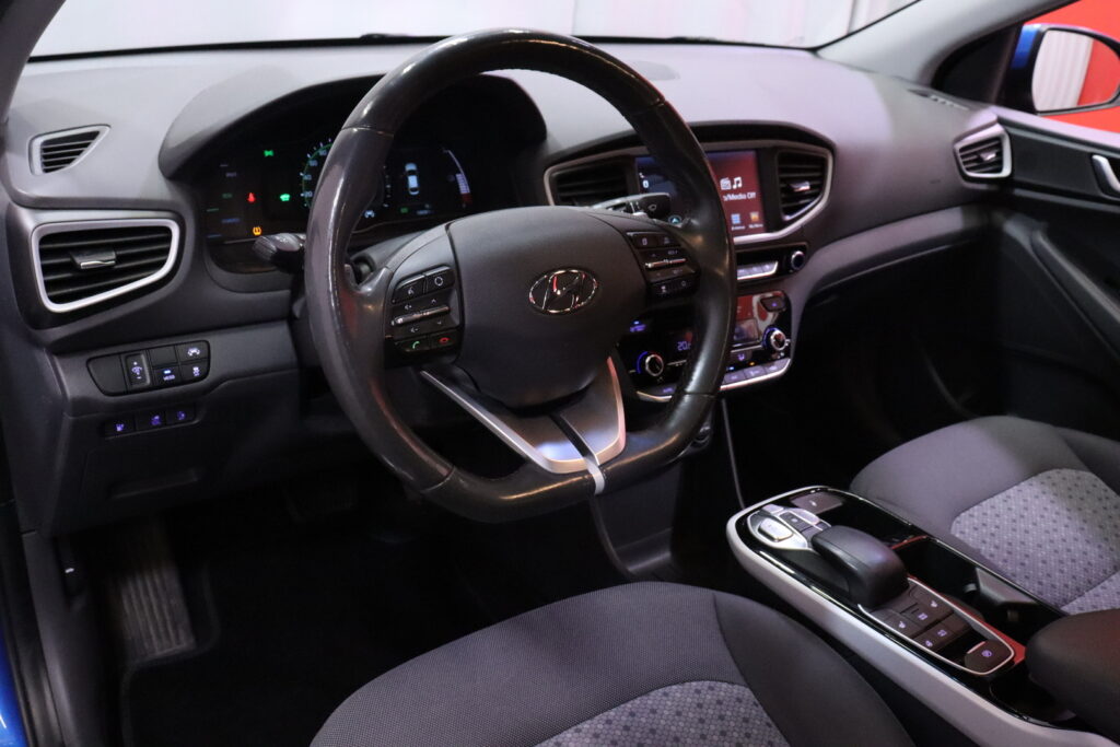 tuotekuva-Hyundai-IONIQ-ELECTRIC-MYX-265-2026-01-13-101005-16 tuotekuva-Hyundai-IONIQ-ELECTRIC-MYX-265-2026-01-13-101005-16