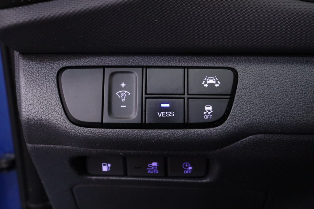 tuotekuva-Hyundai-IONIQ-ELECTRIC-MYX-265-2026-01-13-101005-17 tuotekuva-Hyundai-IONIQ-ELECTRIC-MYX-265-2026-01-13-101005-17