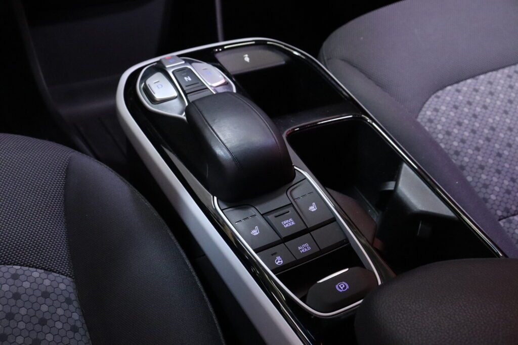 tuotekuva-Hyundai-IONIQ-ELECTRIC-MYX-265-2026-01-13-101005-29 tuotekuva-Hyundai-IONIQ-ELECTRIC-MYX-265-2026-01-13-101005-29