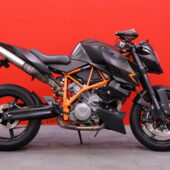 KTM - 990 - Super Duke R // Suomi-Pyörä / Huoltokirja / Custom Putki / Erittäin siisti yksilö! - Moottoripyörä