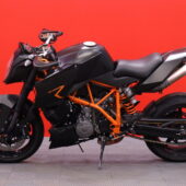 KTM - 990 - Super Duke R // Suomi-Pyörä / Huoltokirja / Custom Putki / Erittäin siisti yksilö! - Moottoripyörä