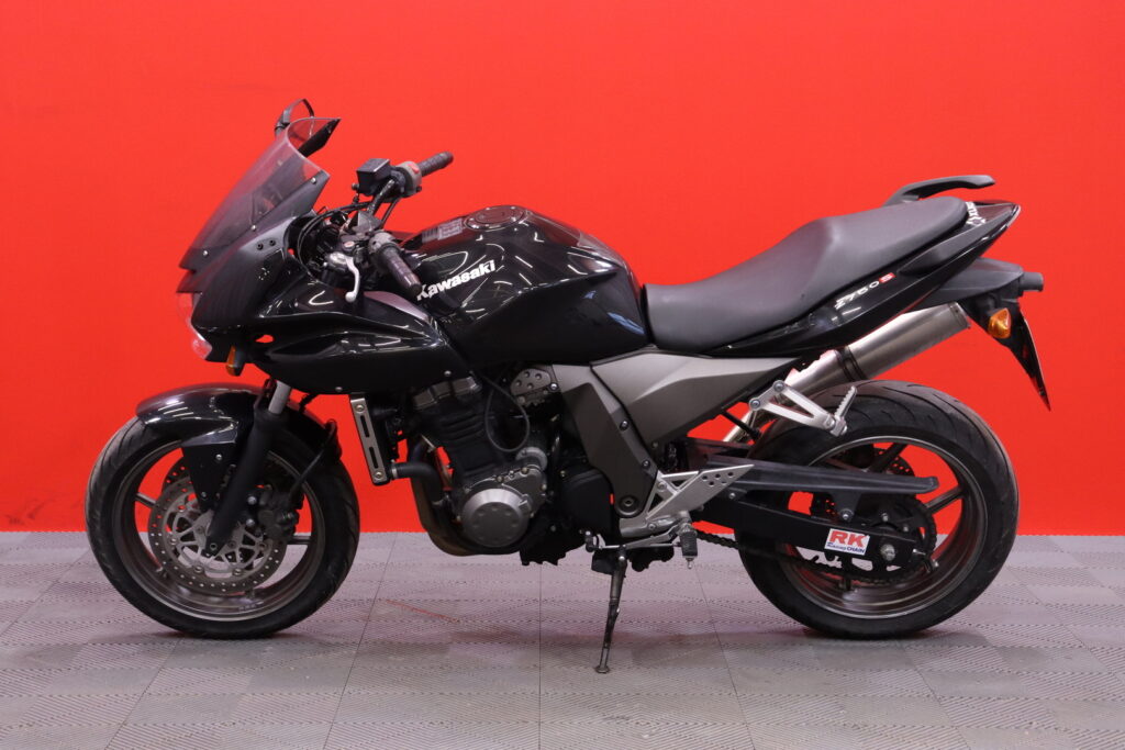 Kawasaki - Z - 750 S // Huoltokirja / Cobra Kokoputkisto / Juuri huollettu! / Siisti! // Kawasaki - Z - 750 S // Huoltokirja / Cobra Kokoputkisto / Juuri huollettu! / Siisti! // - Moottoripyörä