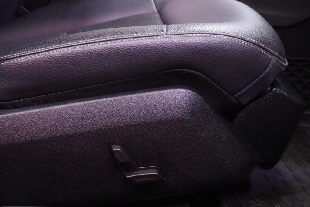 Mercedes-Benz - E - 250 BlueTec 4Matic Premium Business // IHC+ / Airmatic / Webasto / Ortopedit / Tutkat / Cruise // Mercedes-Benz - E - 250 BlueTec 4Matic Premium Business // IHC+ / Airmatic / Webasto / Ortopedit / Tutkat / Cruise // - Sedan