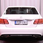 Mercedes-Benz - E - 250 BlueTec 4Matic Premium Business // IHC+ / Airmatic / Webasto / Ortopedit / Tutkat / Cruise // - Sedan