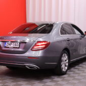 Mercedes-Benz - E - 220 d A Premium Business // Widescreen / LED / CarPlay / P.Kamera / Tutkat / Sisävalopaketti // - Sedan