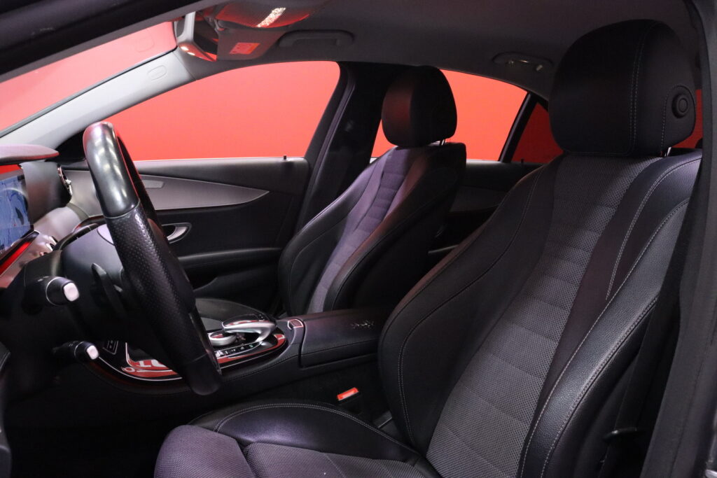 Mercedes-Benz - E - 220 d A Premium Business // Widescreen / LED / CarPlay / P.Kamera / Tutkat / Sisävalopaketti // Mercedes-Benz - E - 220 d A Premium Business // Widescreen / LED / CarPlay / P.Kamera / Tutkat / Sisävalopaketti // - Sedan