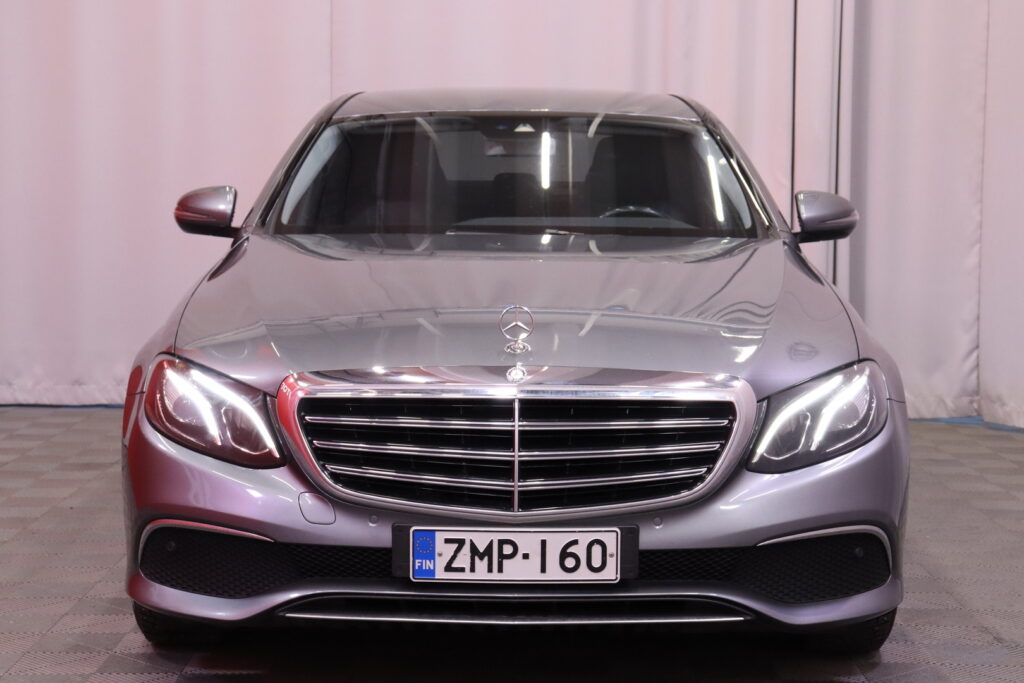 Mercedes-Benz - E - 220 d A Premium Business // Widescreen / LED / CarPlay / P.Kamera / Tutkat / Sisävalopaketti // Mercedes-Benz - E - 220 d A Premium Business // Widescreen / LED / CarPlay / P.Kamera / Tutkat / Sisävalopaketti // - Sedan