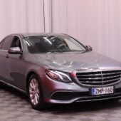 Mercedes-Benz - E - 220 d A Premium Business // Widescreen / LED / CarPlay / P.Kamera / Tutkat / Sisävalopaketti // - Sedan