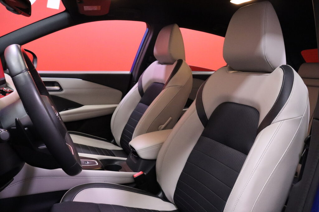 Nissan - Qashqai - MHEV 158 Xtronic 2WD Tekna // 1.om Suomi-auto / Adapt.LED / ProPilot / HUD / Adapt.vakkari / 360° / Navi // Nissan - Qashqai - MHEV 158 Xtronic 2WD Tekna // 1.om Suomi-auto / Adapt.LED / ProPilot / HUD / Adapt.vakkari / 360° / Navi // - Maastoauto