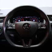 Skoda - Octavia - 2,0 TDI 184 4x4 RS BusinessLine DSG // Suomi-auto / Webasto / ACC / Digimittari / Keyless / BLIS / Tutkat / LED // - Sedan