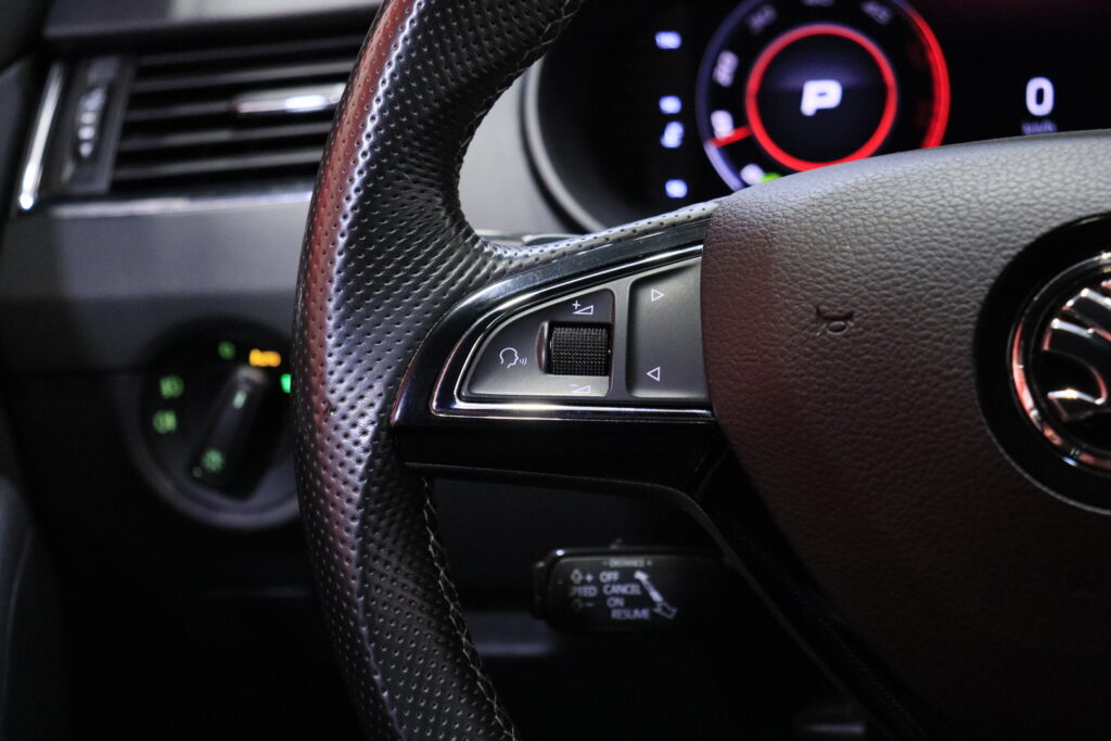 tuotekuva-Skoda-Octavia-CNA-534-2026-01-29-083103-15 tuotekuva-Skoda-Octavia-CNA-534-2026-01-29-083103-15