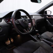 Skoda - Octavia - 2,0 TDI 184 4x4 RS BusinessLine DSG // Suomi-auto / Webasto / ACC / Digimittari / Keyless / BLIS / Tutkat / LED // - Sedan