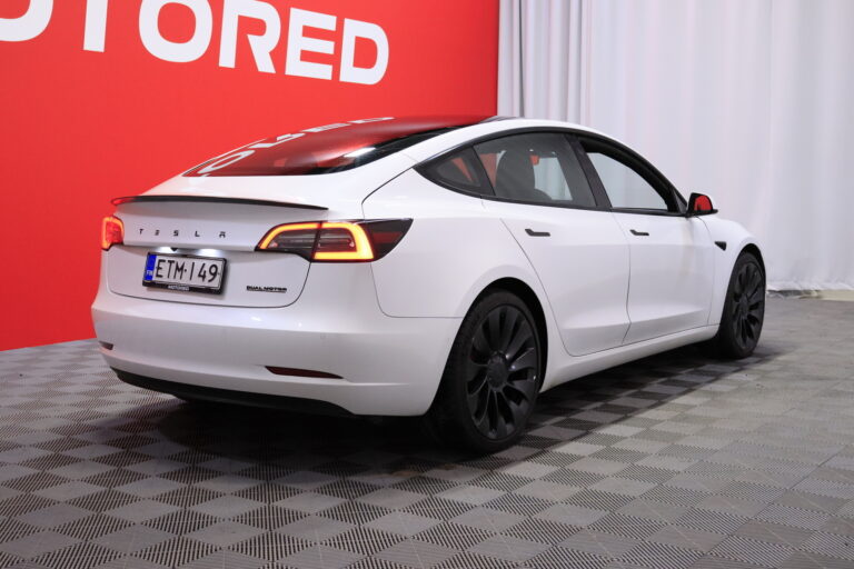 Tesla - Model 3 - 82 kWh, Performance  // EAP - Parannettu autopilotti // - Sedan