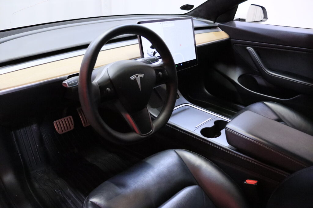 Tesla - Model 3 - 82 kWh, Performance // EAP - Parannettu autopilotti // Tesla - Model 3 - 82 kWh, Performance // EAP - Parannettu autopilotti // - Sedan