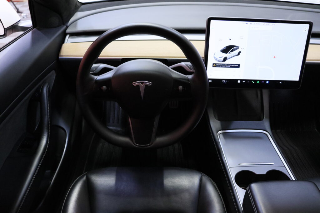 Tesla - Model 3 - 82 kWh, Performance // EAP - Parannettu autopilotti // Tesla - Model 3 - 82 kWh, Performance // EAP - Parannettu autopilotti // - Sedan