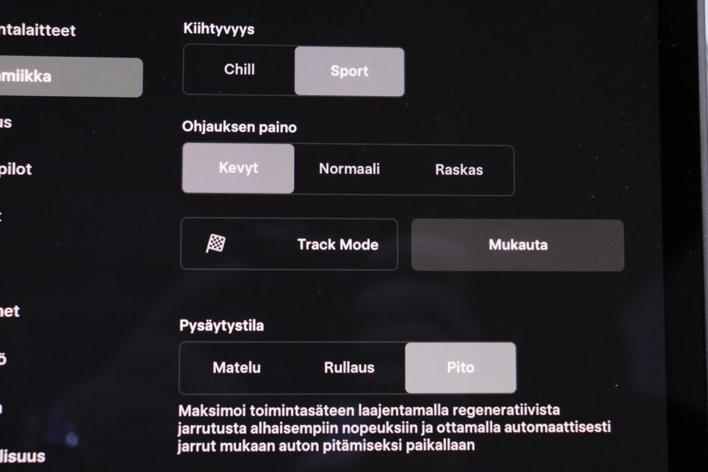 tuotekuva-Tesla-Model-3-ETM-149-2026-01-28-130005-20 tuotekuva-Tesla-Model-3-ETM-149-2026-01-28-130005-20
