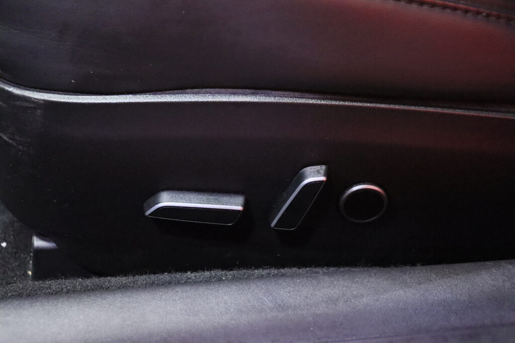 tuotekuva-Tesla-Model-3-ETM-149-2026-01-28-130005-21 tuotekuva-Tesla-Model-3-ETM-149-2026-01-28-130005-21