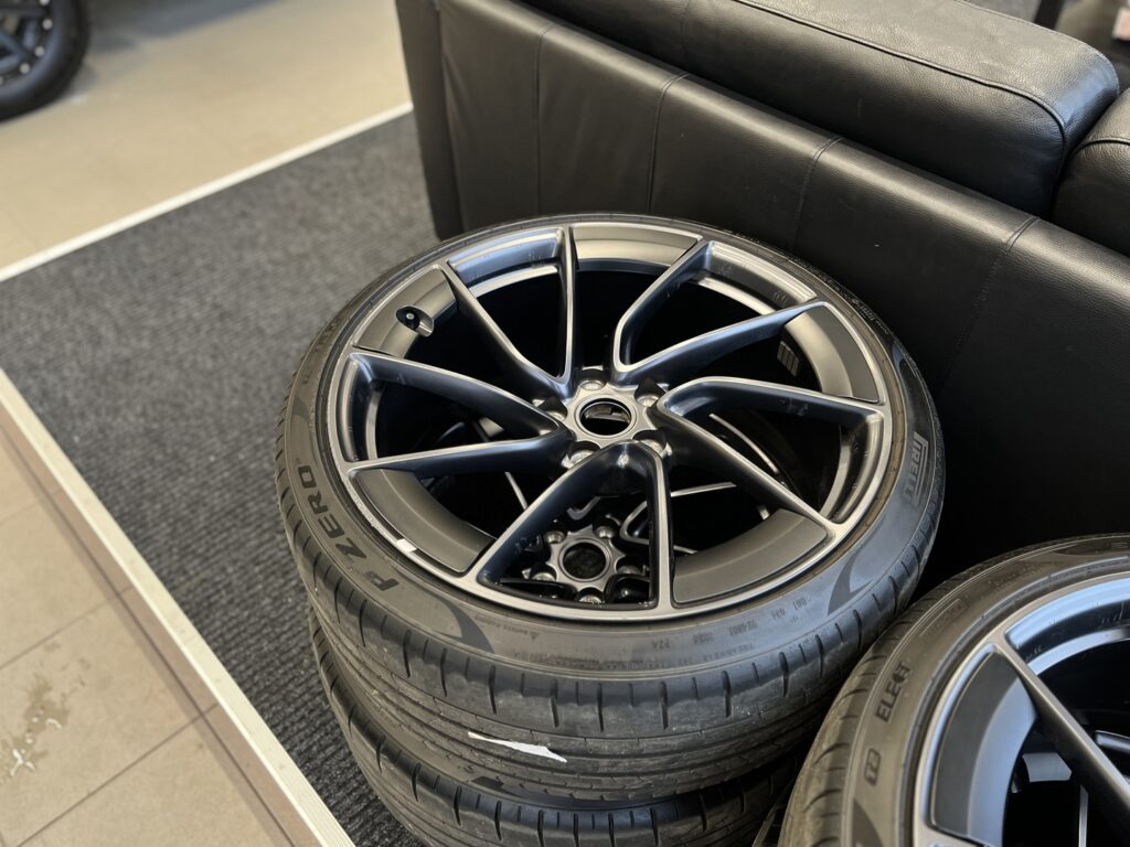 tuotekuva-Tesla-Model-3-ZPK-685-2026-01-30-100502-23 tuotekuva-Tesla-Model-3-ZPK-685-2026-01-30-100502-23