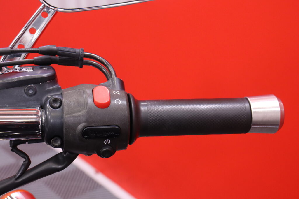 Triumph - ROCKET III - Classic // ZARD / Suomi-pyörä // Triumph - ROCKET III - Classic // ZARD / Suomi-pyörä // - Moottoripyörä