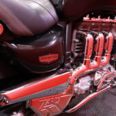 Triumph - ROCKET III - Classic // ZARD / Suomi-pyörä // - Moottoripyörä