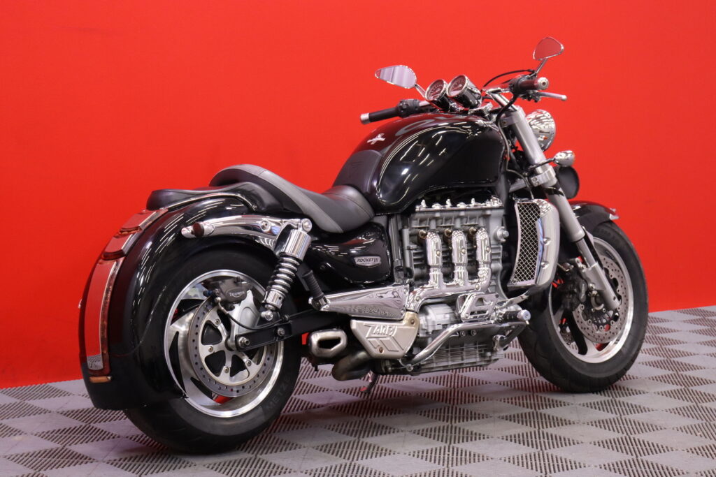 Triumph - ROCKET III - Classic // ZARD / Suomi-pyörä // Triumph - ROCKET III - Classic // ZARD / Suomi-pyörä // - Moottoripyörä