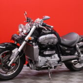 Triumph - ROCKET III - Classic // ZARD / Suomi-pyörä // - Moottoripyörä