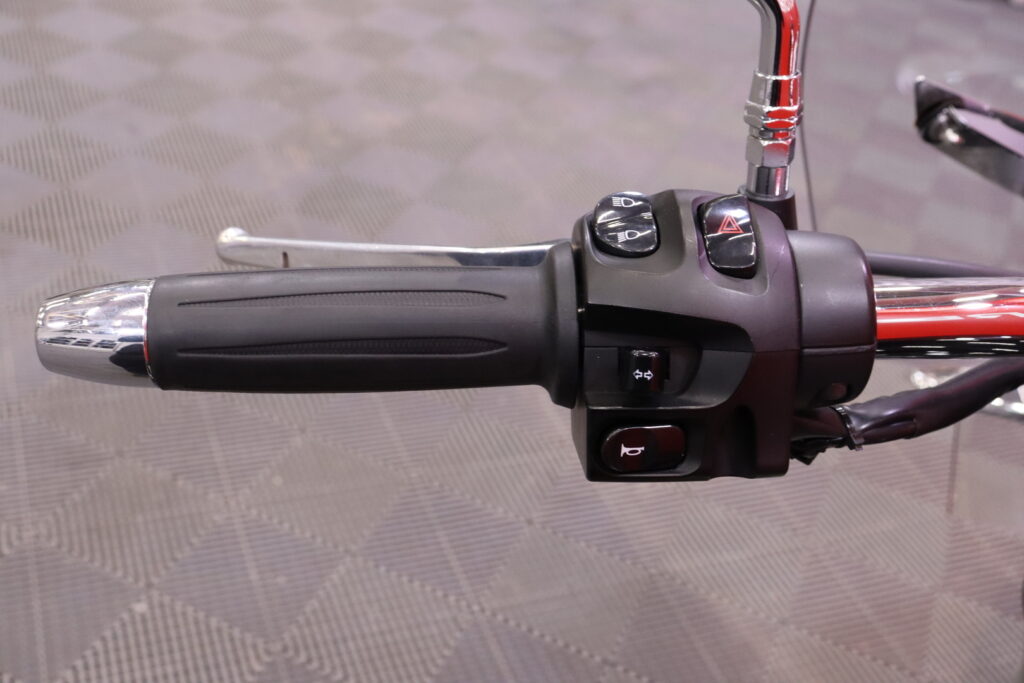 VICTORY - CROSS - Roads Classic LE Limited Edition // Huoltokirja / Vakionopeudensäädin / Limited Edition Erikoisväri // VICTORY - CROSS - Roads Classic LE Limited Edition // Huoltokirja / Vakionopeudensäädin / Limited Edition Erikoisväri // - Moottoripyörä