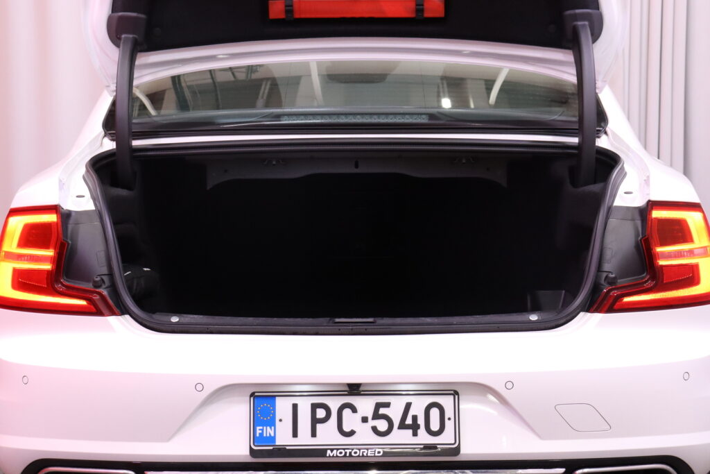 tuotekuva-Volvo-S90-IPC-540-2026-01-05-112604-18 tuotekuva-Volvo-S90-IPC-540-2026-01-05-112604-18