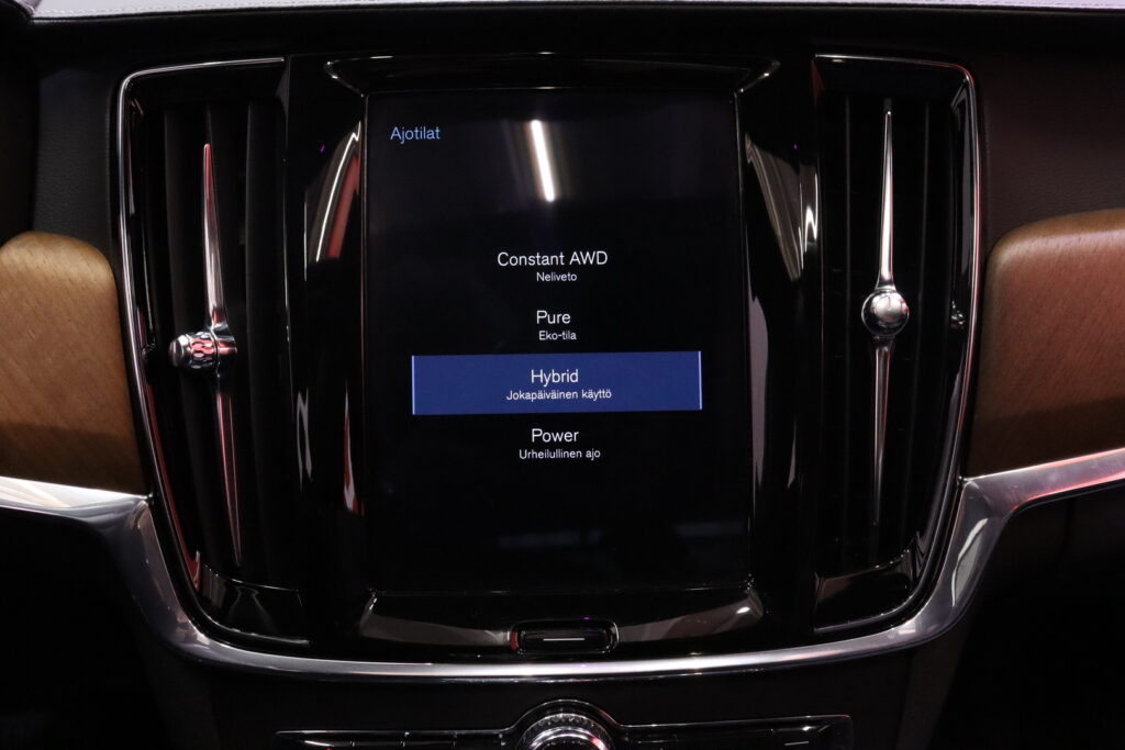 tuotekuva-Volvo-S90-IPC-540-2026-01-05-112604-32 tuotekuva-Volvo-S90-IPC-540-2026-01-05-112604-32