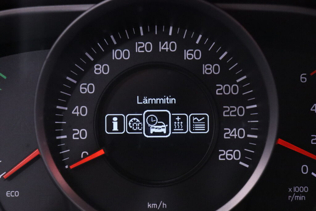 tuotekuva-Volvo-V70-CJX-659-2026-01-28-145103-20 tuotekuva-Volvo-V70-CJX-659-2026-01-28-145103-20