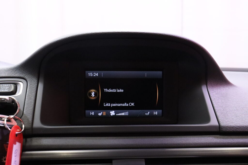 tuotekuva-Volvo-V70-CJX-659-2026-01-28-145103-24 tuotekuva-Volvo-V70-CJX-659-2026-01-28-145103-24