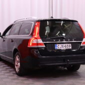 Volvo - V70 - D3 Classic aut / Webasto / Vetokoukku / Nahat / Xenon / Suomi-auto // - Farmari
