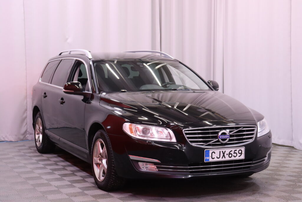 Volvo - V70 - D3 Classic aut / Webasto / Vetokoukku / Nahat / Xenon / Suomi-auto // Volvo - V70 - D3 Classic aut / Webasto / Vetokoukku / Nahat / Xenon / Suomi-auto // - Farmari