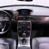 Volvo - V70 - D3 Classic aut / Webasto / Vetokoukku / Nahat / Xenon / Suomi-auto // - Farmari