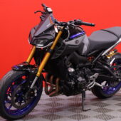 Yamaha - MT-09 - SP -malli // Suomi-Pyörä / Akrapovic / Shifter / Uudet Renkaat // - Moottoripyörä