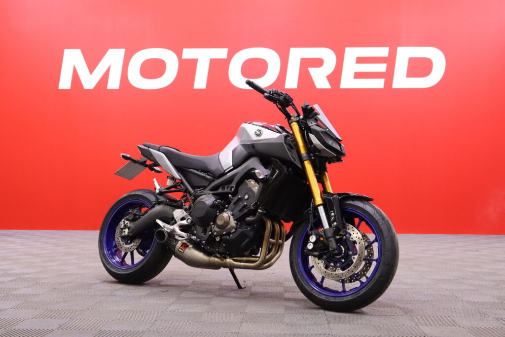 Yamaha - MT-09 - SP -malli // Suomi-Pyörä / Akrapovic / Shifter / Uudet Renkaat // Yamaha - MT-09 - SP -malli // Suomi-Pyörä / Akrapovic / Shifter / Uudet Renkaat // - Moottoripyörä