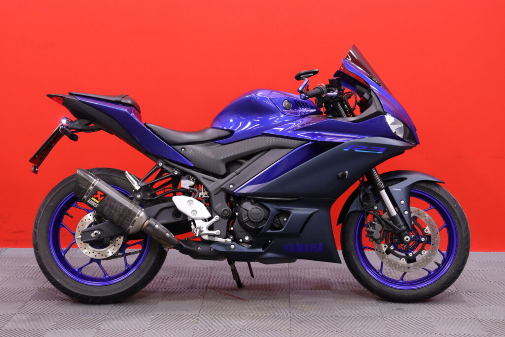 Yamaha - YZF-R3 - // Akrapovic-Slipari / Huoltokirja // Yamaha - YZF-R3 - // Akrapovic-Slipari / Huoltokirja // - Moottoripyörä