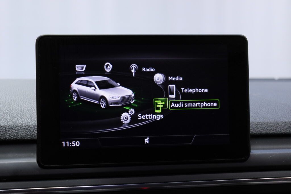 tuotekuva-Audi-A4-KNV-905-2026-02-25-143102-22 tuotekuva-Audi-A4-KNV-905-2026-02-25-143102-22